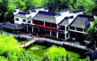 仿清代建筑显神韵 园林绿化工程